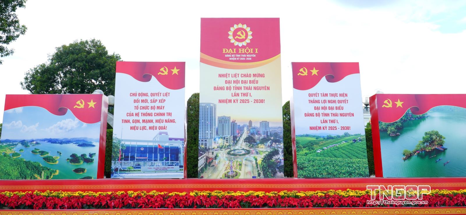 Tăng ca, tăng kíp với tinh thần trách nhiệm cao nhất để hoàn thành các hạng mục phục vụ Đại hội Đảng bộ tỉnh